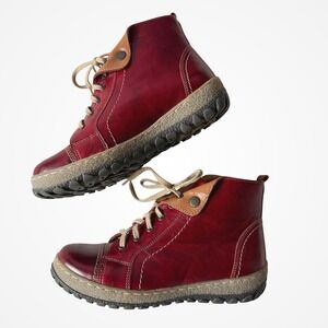 V Italia Red Leather Lace Up Ankle Boots Tan Trim Stitching Womens 38 US 7.5